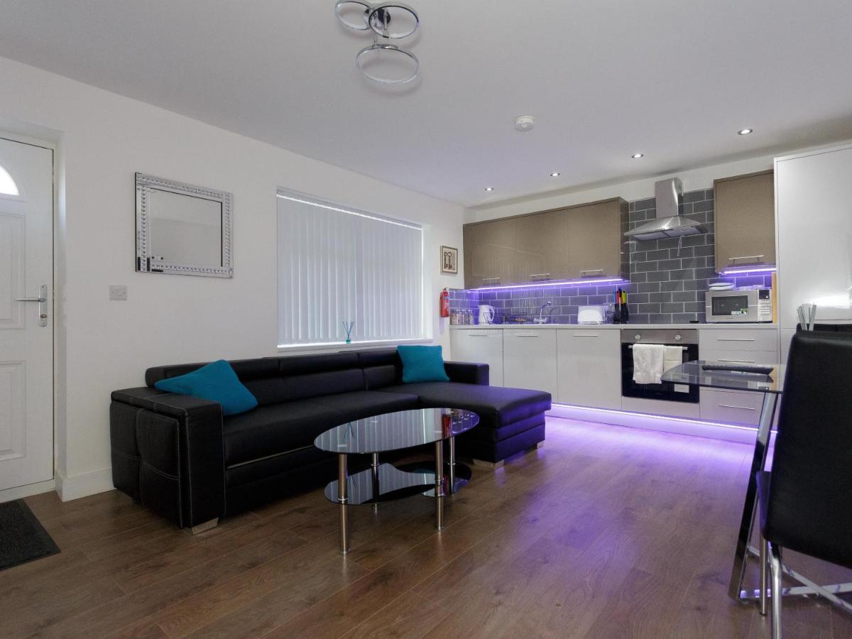 Live in Leeds Greenhill Bungalows Buitenkant foto
