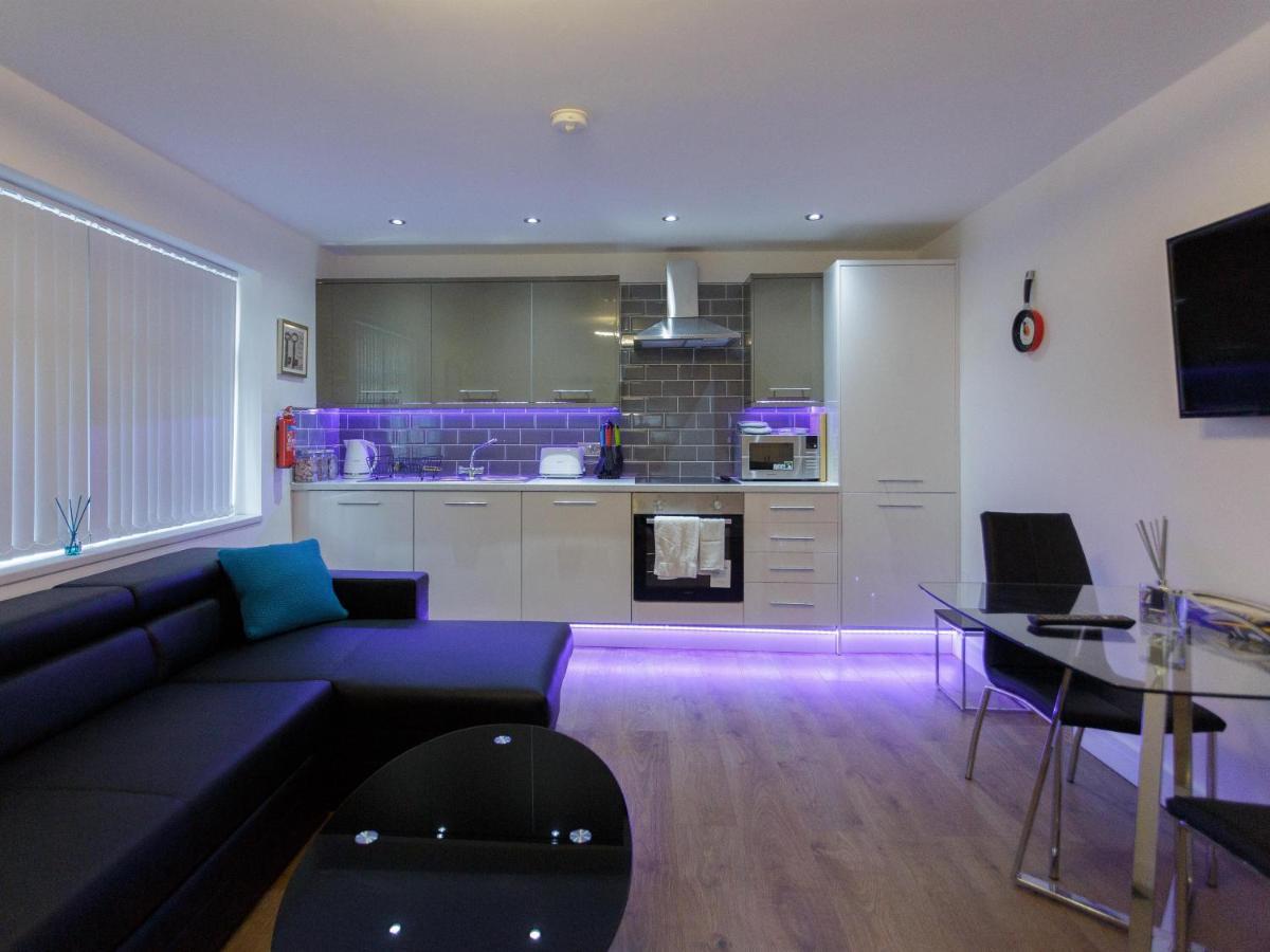 Live in Leeds Greenhill Bungalows Buitenkant foto