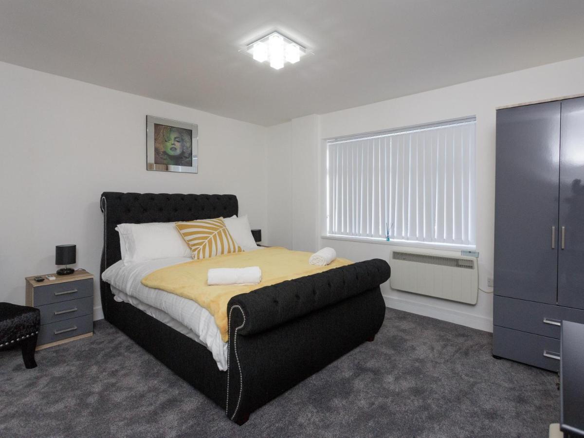 Live in Leeds Greenhill Bungalows Buitenkant foto