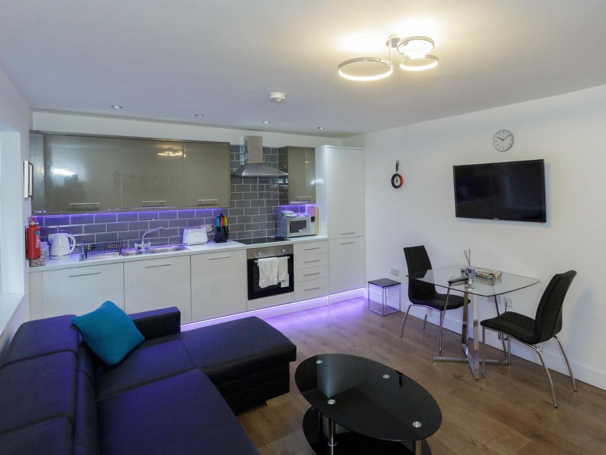 Live in Leeds Greenhill Bungalows Buitenkant foto